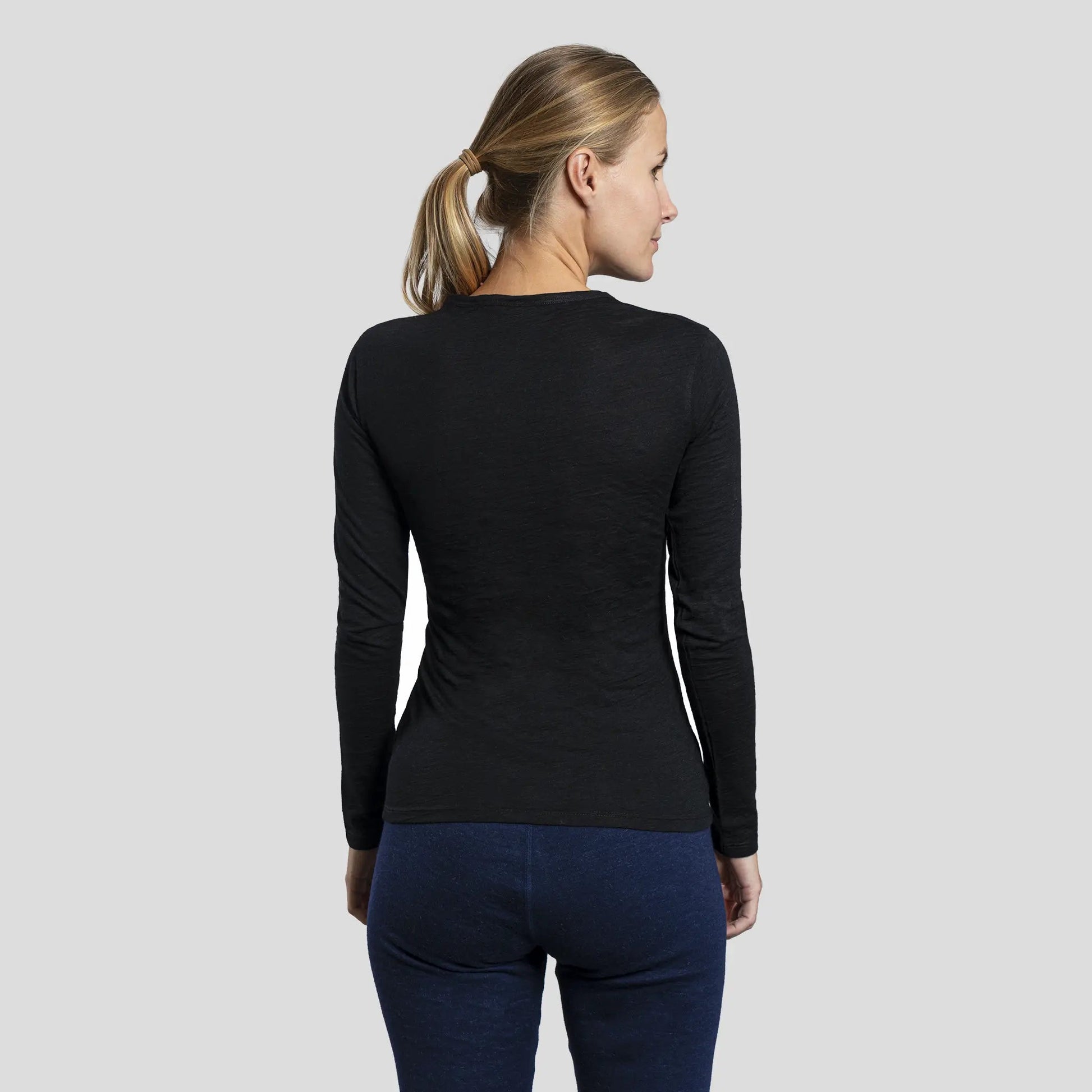 Women's Alpaca Wool Long Sleeve Base Layer: 110 Ultralight color Black